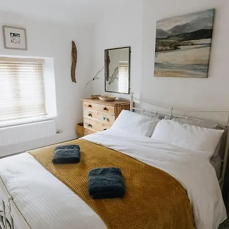 Little Blue House - With Seaview Near The District National Park * St Bees
