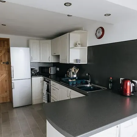 Holiday home Little Blue House - With Seaview Near The District National Park