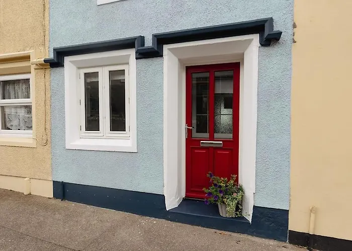 Little Blue House - With Seaview Near The District National Park Nyaraló