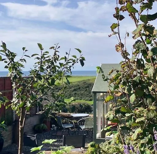 Little Blue House - With Seaview Near The District National Park Nyaraló St Bees