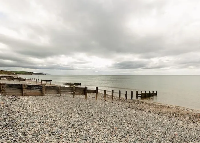 Little Blue House - With Seaview Near The District National Park Nyaraló *